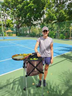 Female tennis coach